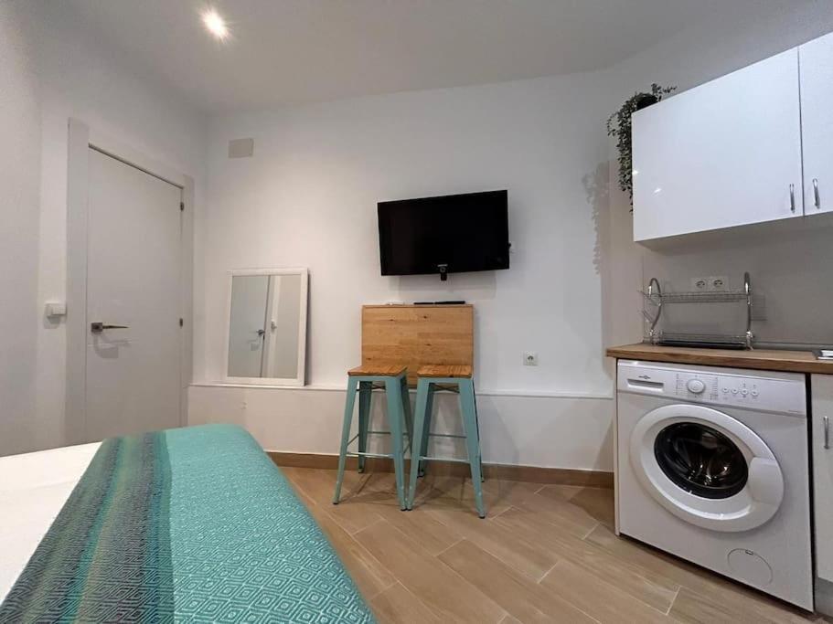 Ideal Studio In Cuatro Caminos - Guipuzcoa 马德里 外观 照片