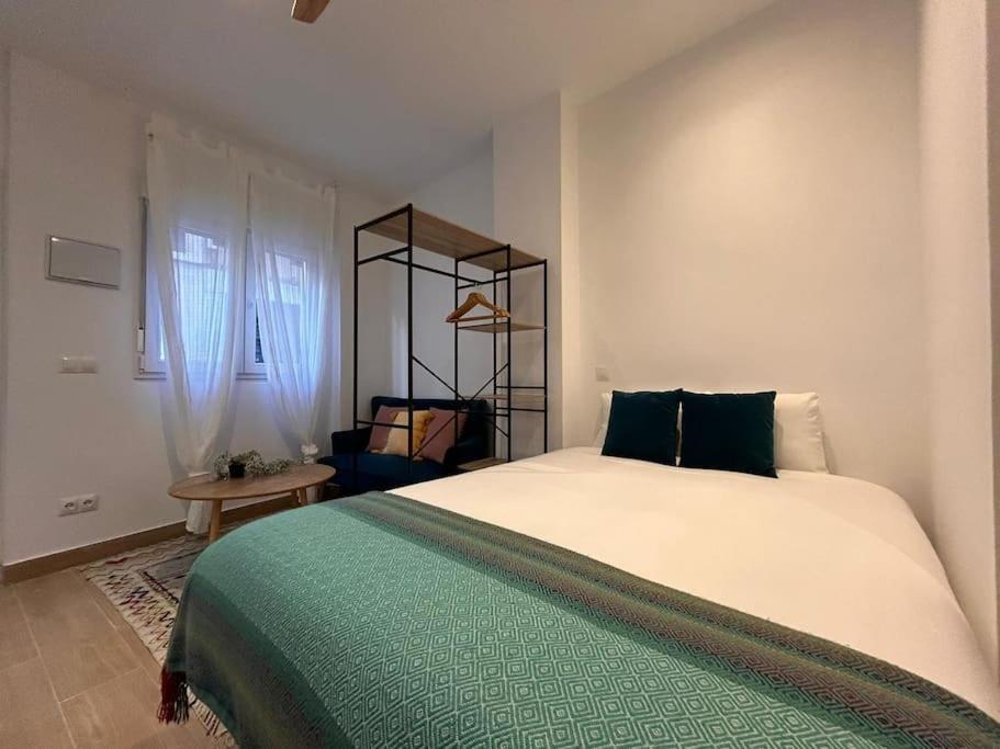 Ideal Studio In Cuatro Caminos - Guipuzcoa 马德里 外观 照片
